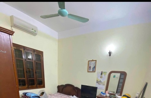 Cho thuê  nhà Nguyên Căn ngõ Thái Hà làm VP, Spa, Naul, TT dạy học 60m2, 4 tầng, 4 ngủ - 22 Triệu